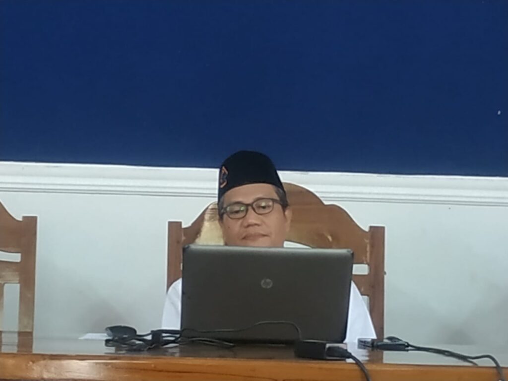 Waspadai Virus Cinta Dunia: Ustadz Achmad Sholeh Ingatkan Hakikat Keberkahan dalam Kajian Ahad Pagi PCM Ngampel
