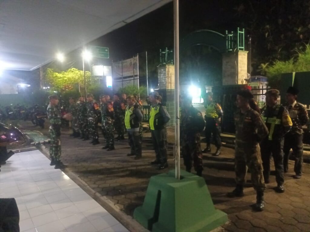Kokam Kangkung Ikut Patroli Malam Bersama TNI dan Banser Jaga Kondusivitas Wilayah