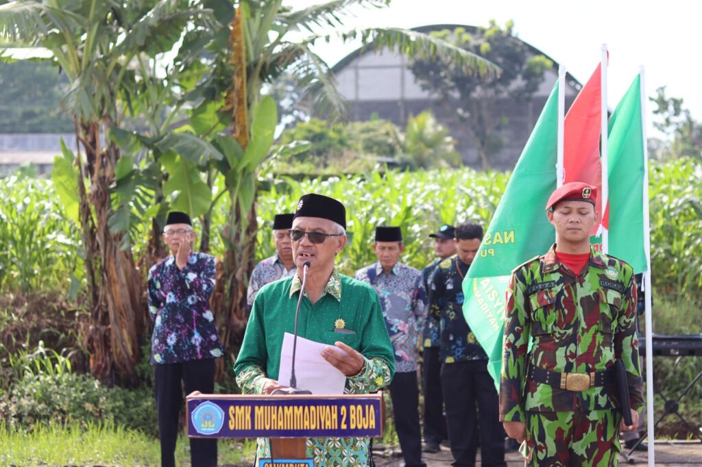 Milad Muhammadiyah ke-113 di SMK Muhammadiyah 2 Boja Tegaskan Komitmen Memajukan Kesejahteraan Bangsa