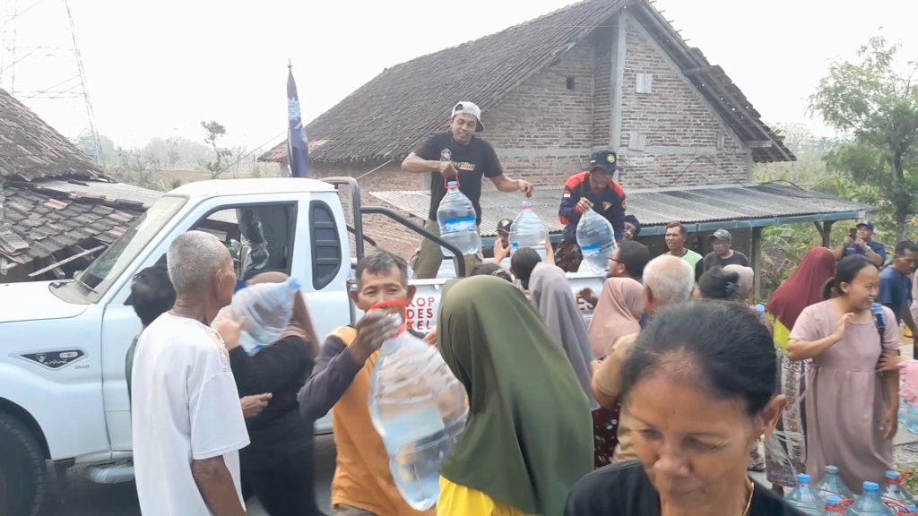 Ketika Air Jadi Barang Langka, Muhammadiyah Kendal Datang Menolong Warga Pilangsari
